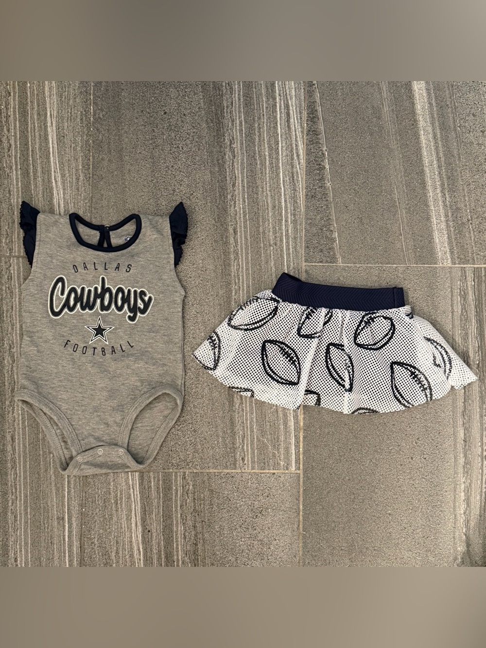 Dallas Cowboys Baby Bodysuit and Skirt Set - Gray & Navy